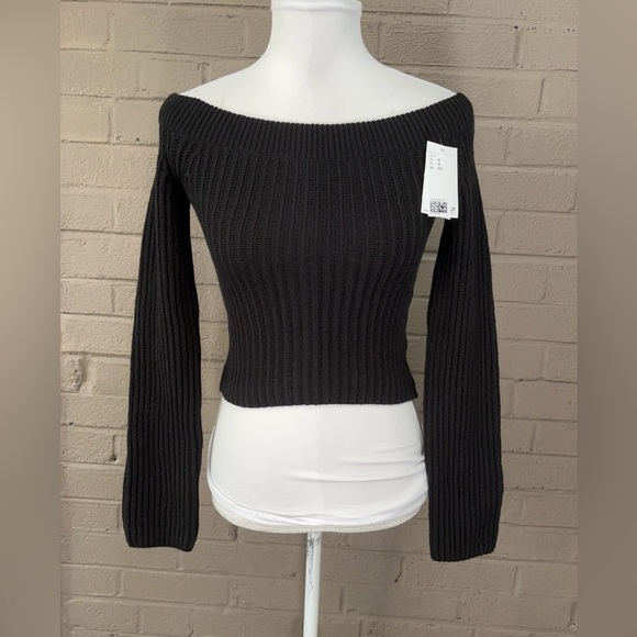 H&M NWT black cropped off shoulder sweater XS - Picture 7 of 15